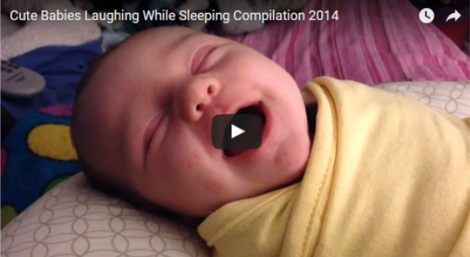 Cuki babák alvás közben nevetnek! 